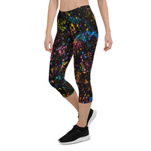Load image into Gallery viewer, Black Paint Flick Capri Leggings
